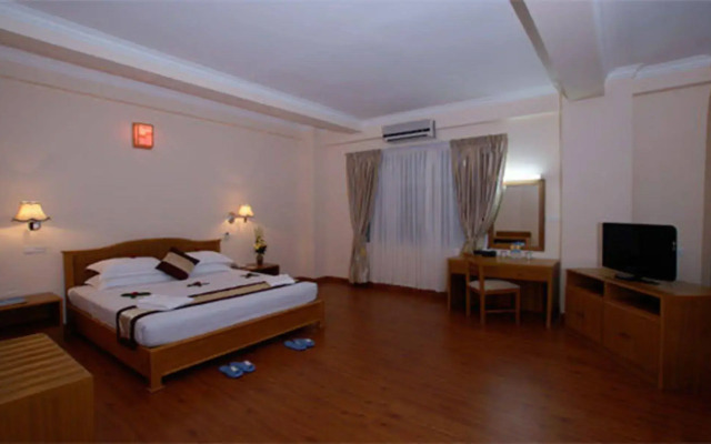 Oattara Thiri Hotel
