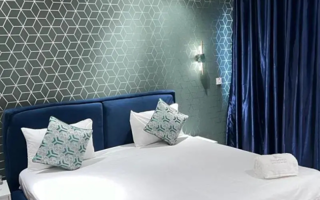 Sujimoto Residences