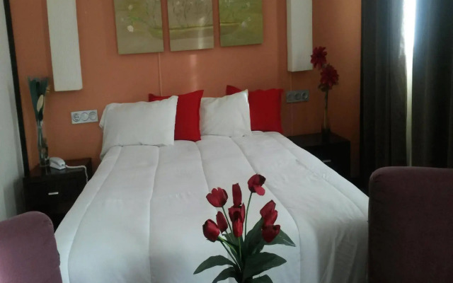 Hotel Puerta de Ocaña