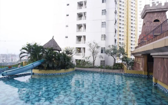 Spacey 2BR Apartment at Great Western Resort