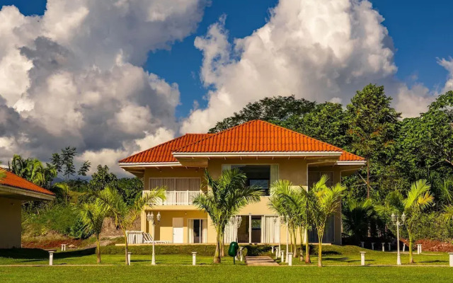 Bella Terra Laguna Azul Resort & Spa
