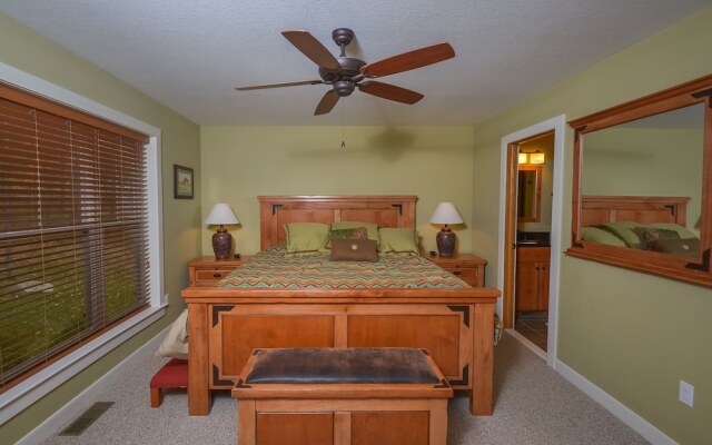 Barley Moon Retreat 5 Bedroom House