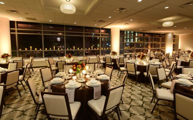 Magnolia Hotel St. Louis, a Tribute Portfolio Hotel