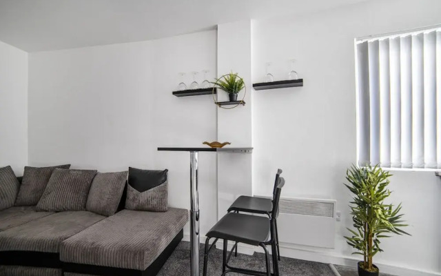 Leicester - Apartment - Sleeps 6 - 97ws