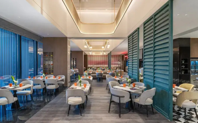 Holiday Inn Wuhan Houguan Lake by IHG