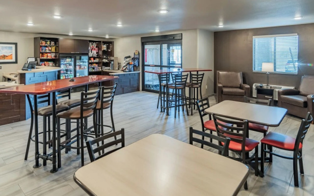 My Place Hotel-Bentonville Rogers AR