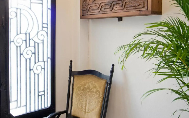 Hotel Sari Konak