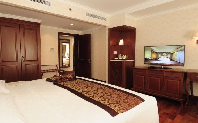 Rex Hotel