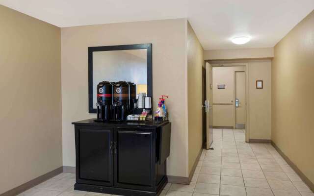 Suburban Studios Copley Akron West