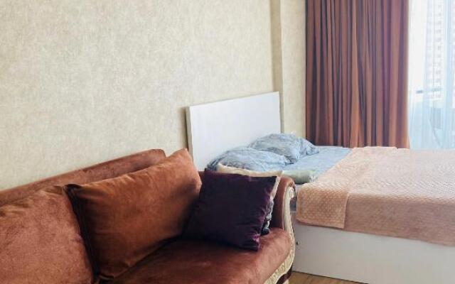 Прекрасная квартира 18 этаж с бесплатной парковкой