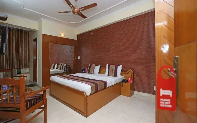 OYO Flagship 9554 Hotel Grand Plaza