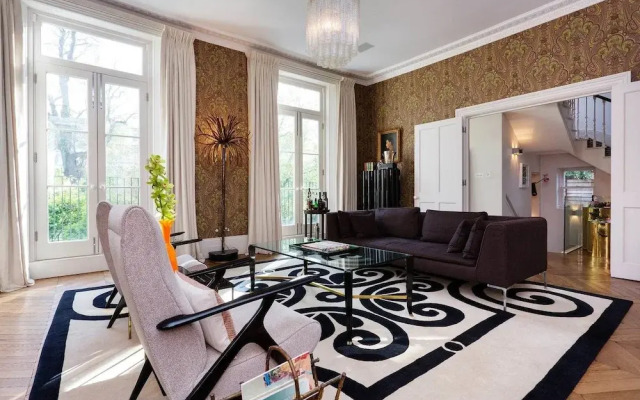 Veeve - Grand Notting Hill