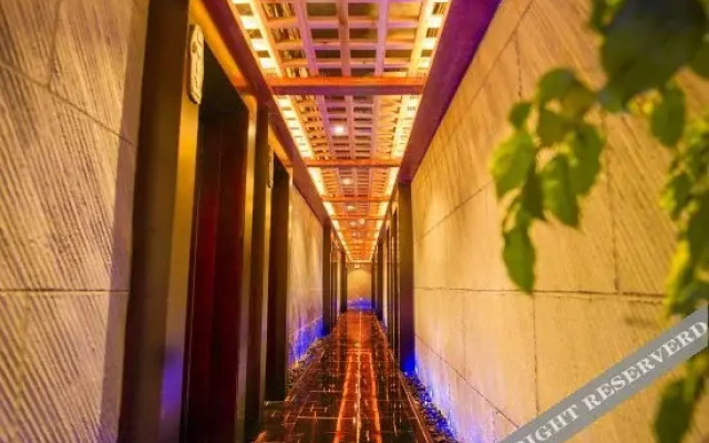 Qian Hall Poetic Flavour Dwelling