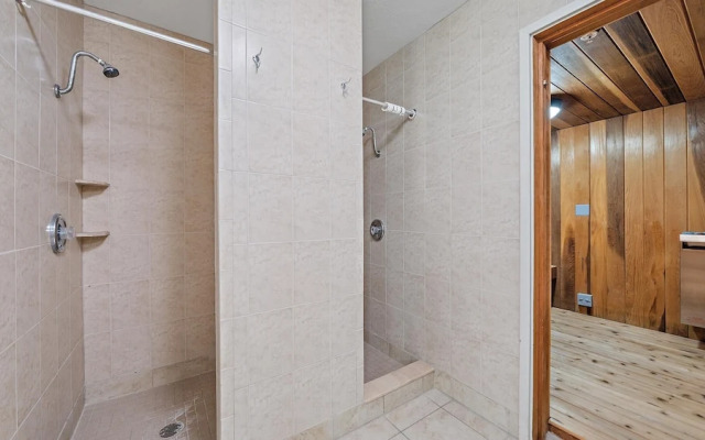 The Beach House 2 Bedroom Condo