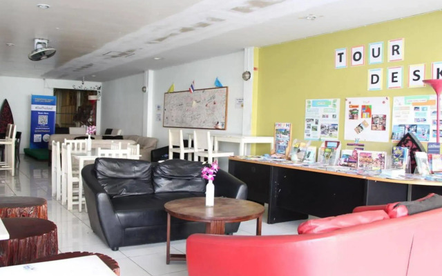 OYO 1054 Phuket Backpacker Hostel