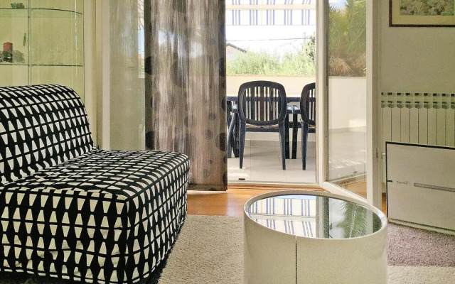 Apartment in Vir Near Jadro Beach