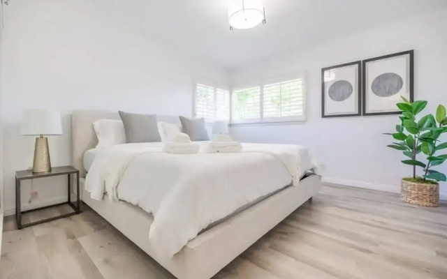@ Marbella Lane - Serene Ranch Style Home W/pool