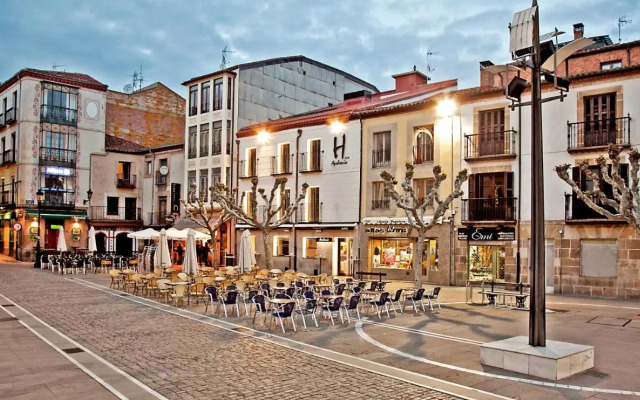 Hotel Apolonia