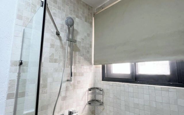 Premier Place Appt 1B