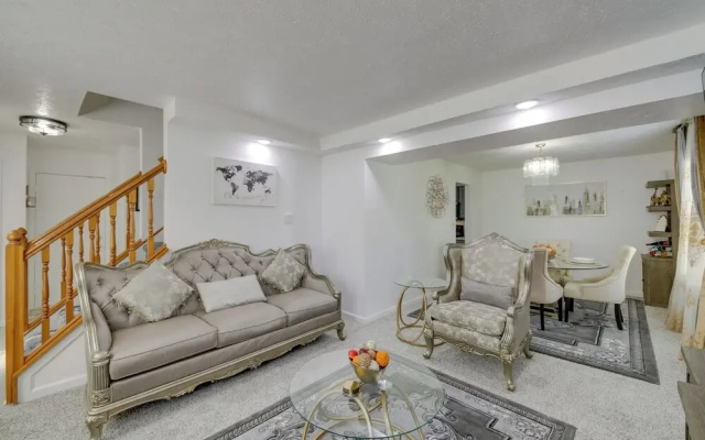 Family-friendly Indianapolis Home w/ Fenced Yard