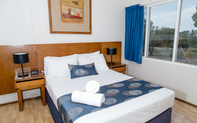 Cullen Bay Resort – Guest Rooms – Larrakeyah