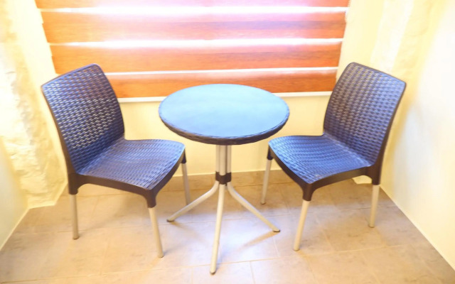 OYO 492 Sunset View Ridge Residences