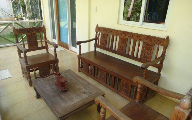 By the Bay, Jacana Bed and Breakfast