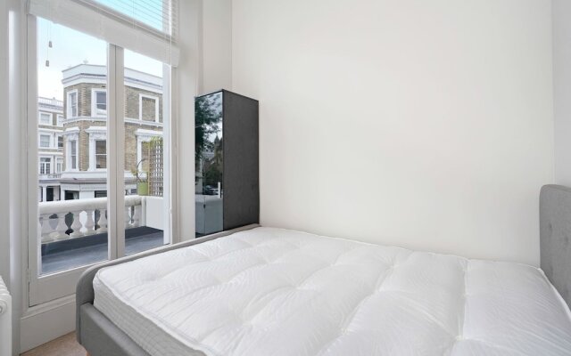2 Bedroom Apartment in West Kensington