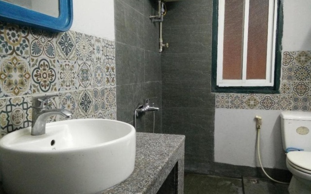 YlangYlang Homestay – Bathroom – Hanoi