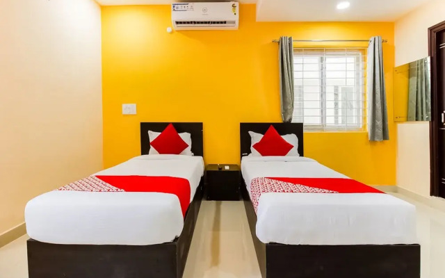 OYO 40125 Srirama Hotels, Gachhibowli