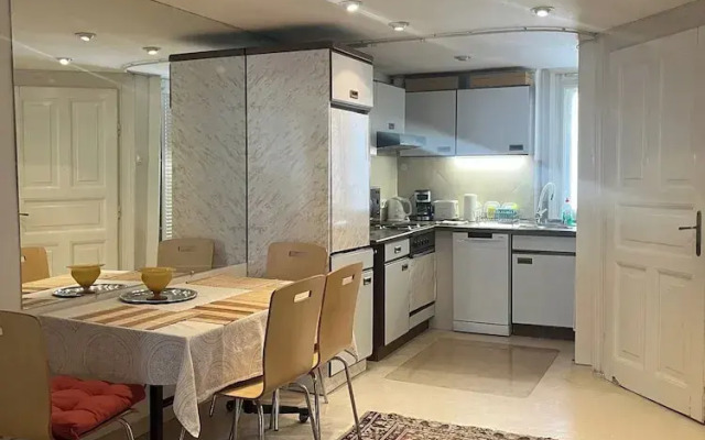 New! Libra Grande Venetian Style Apartment