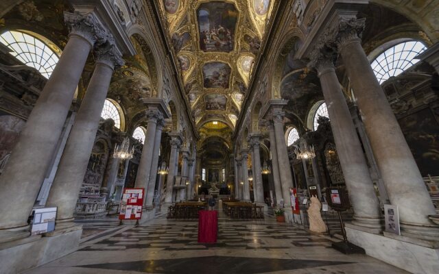 JOIVY Piazza Dei Greci Nel Cuore Della Storia