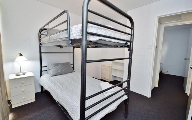 Riverview Holiday Apartment Unit 9 - Kalbarri WA