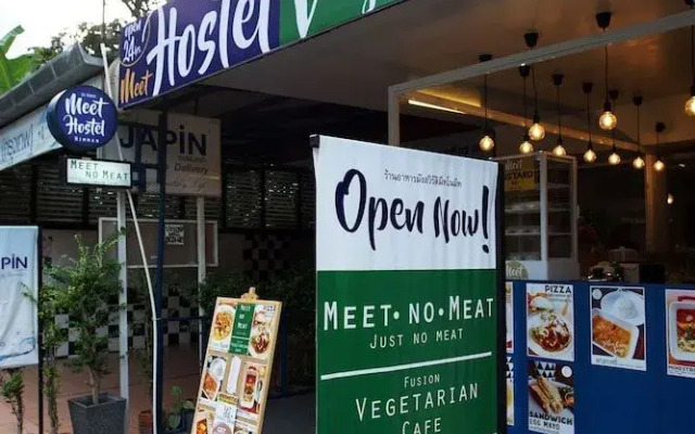 OYO 934 VR Meet Hostel