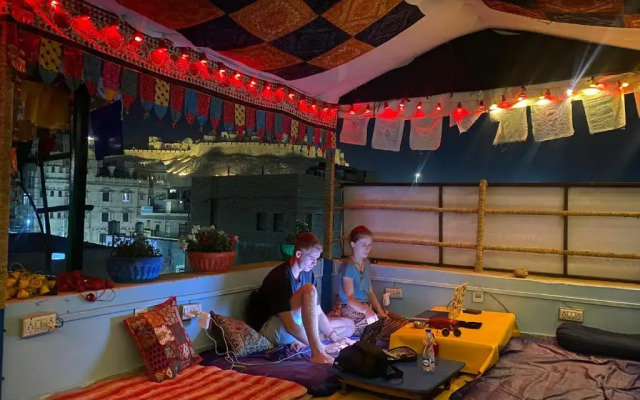 Blue Eye Hostel