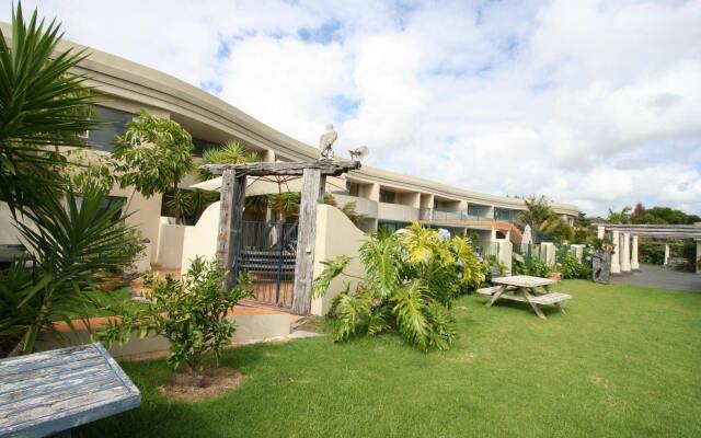 Breakers Motel