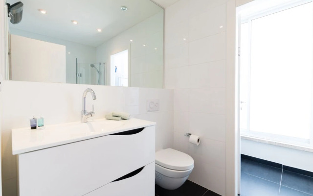 Comfort Family Apartment near Beach by FeelHome