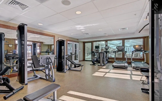 One Ski Hill Place S8325