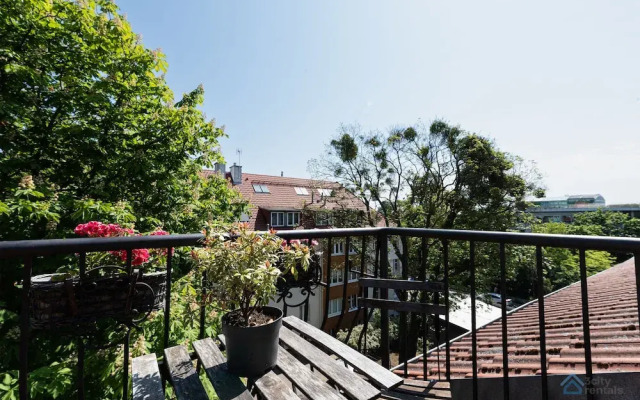 Aviator Apartments
