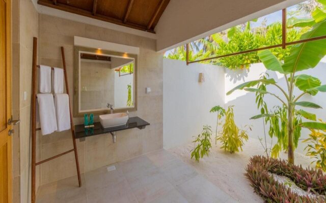 Innahura Maldives Resort