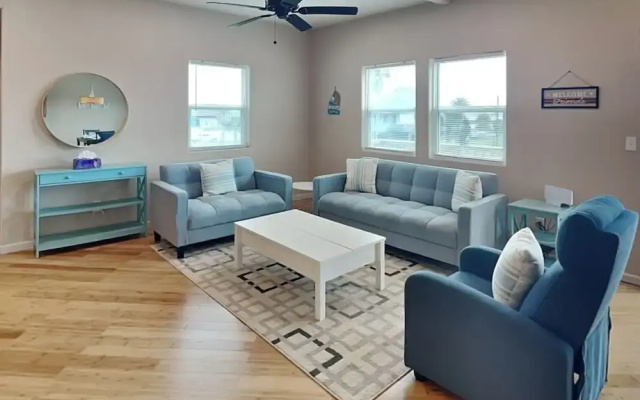 Blue Doubloon by Ryson Vacation Rentals