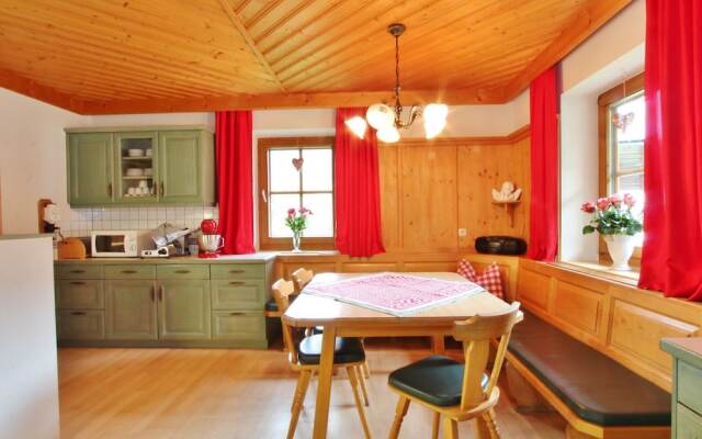 Charming Holiday Home With Private Swimming Pool in Salzburg