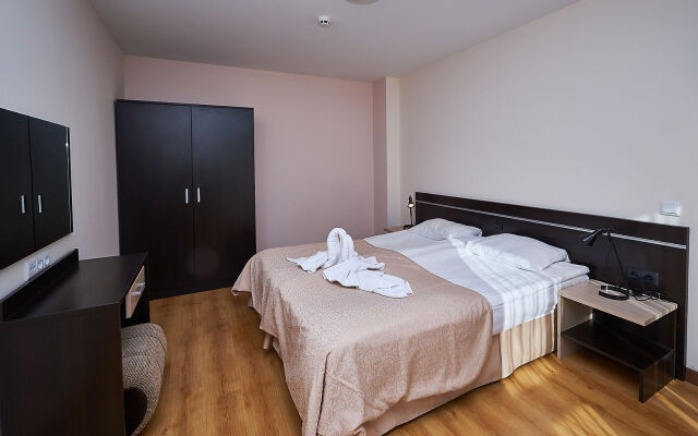 Hotel Sunrise Park