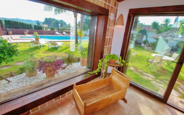 Finca La Coma - modern, well-equipped villa with private pool in Benissa