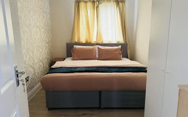 Entire 4-bed House in Sunderland