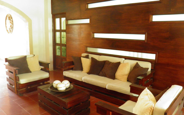 El Zaguán Colonial by GuruHotel