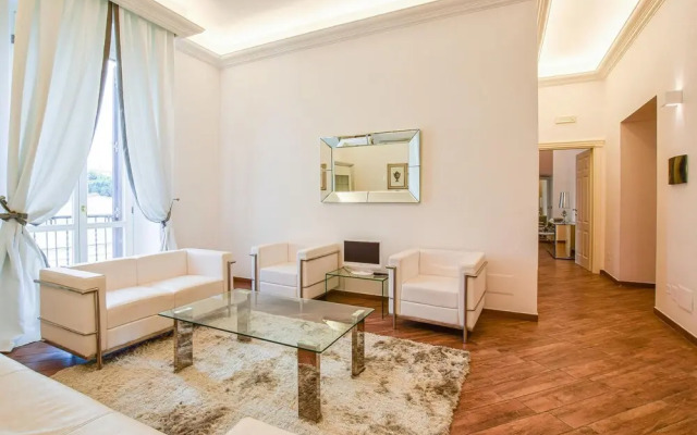 Stunning Apartment in Trani With 2 Bedrooms and Wifi