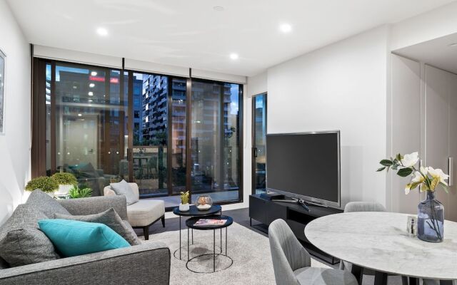 DreamHost Apartments at Parque