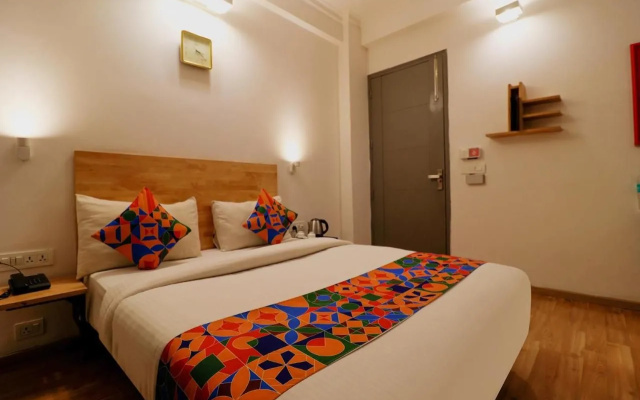 FabHotel The Glory