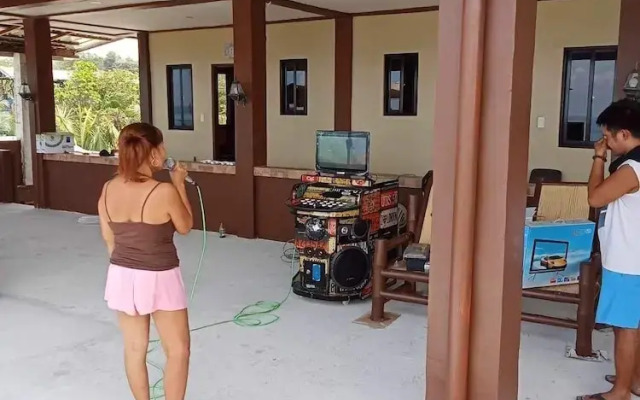 Natasha-Rey Beach Resort